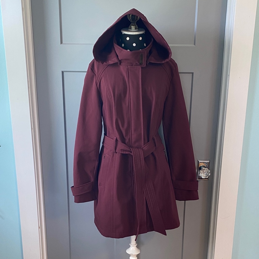 Sebby Hooded Trench Coat in Deep Burgundy